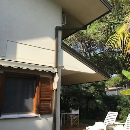 Casa Paola Exclusive Seafront 240 Smq, Garden 600 Sqm *