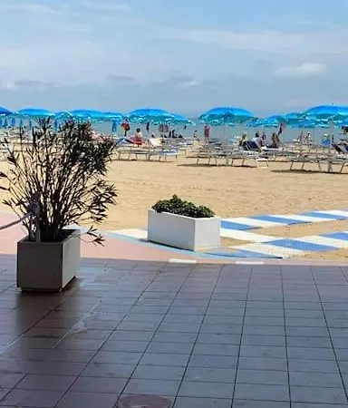 Casa Paola Exclusive Seafront 240 Smq, Garden 600 Sqm Villa Lignano Sabbiadoro