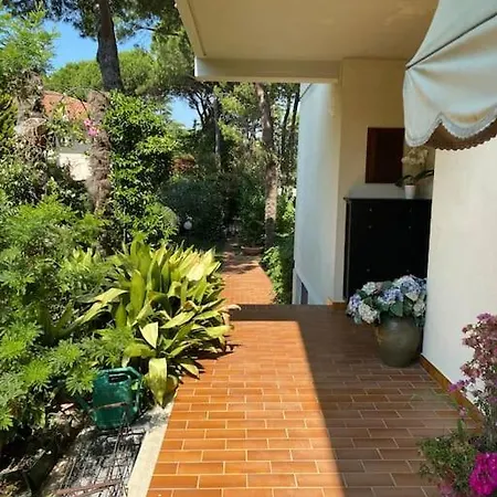 Casa Paola Exclusive Seafront 240 Smq, Garden 600 Sqm